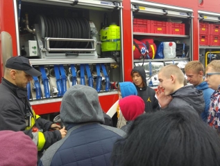 Specjalny Ośrodek Wychowawczy - Próbna ewakuacja - spotkanie ze strażakami